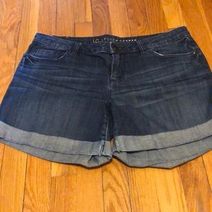 Lauren Conrad shorts